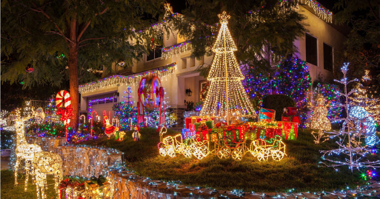 Griswold’s Christmas Lights: Crafting Enchantment in Lake Worth, FL